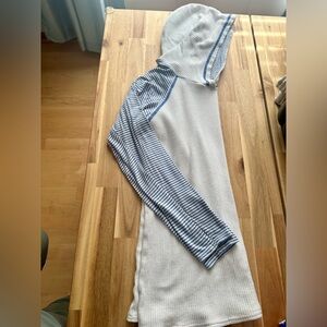 Laura Hlavac Hoodie Tunic - size L.